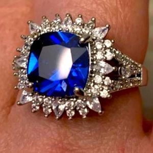 Sz 7 Exquisite Blue Lab Sapphire Sterling Ring